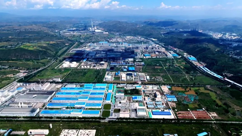 中國證券報 | 探訪中復(fù)神鷹青海生產(chǎn)基地 一根碳纖維里的創(chuàng)新密碼